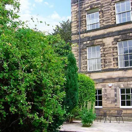 Garden Oasis Whitby